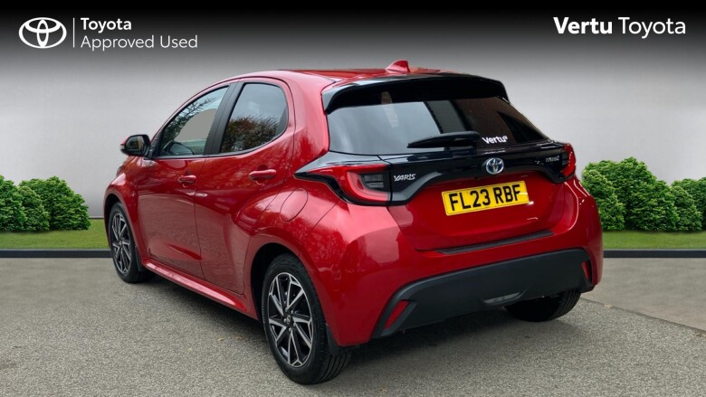 Toyota Yaris 1.5 Hybrid Design 5dr CVT Hybrid Hatchback